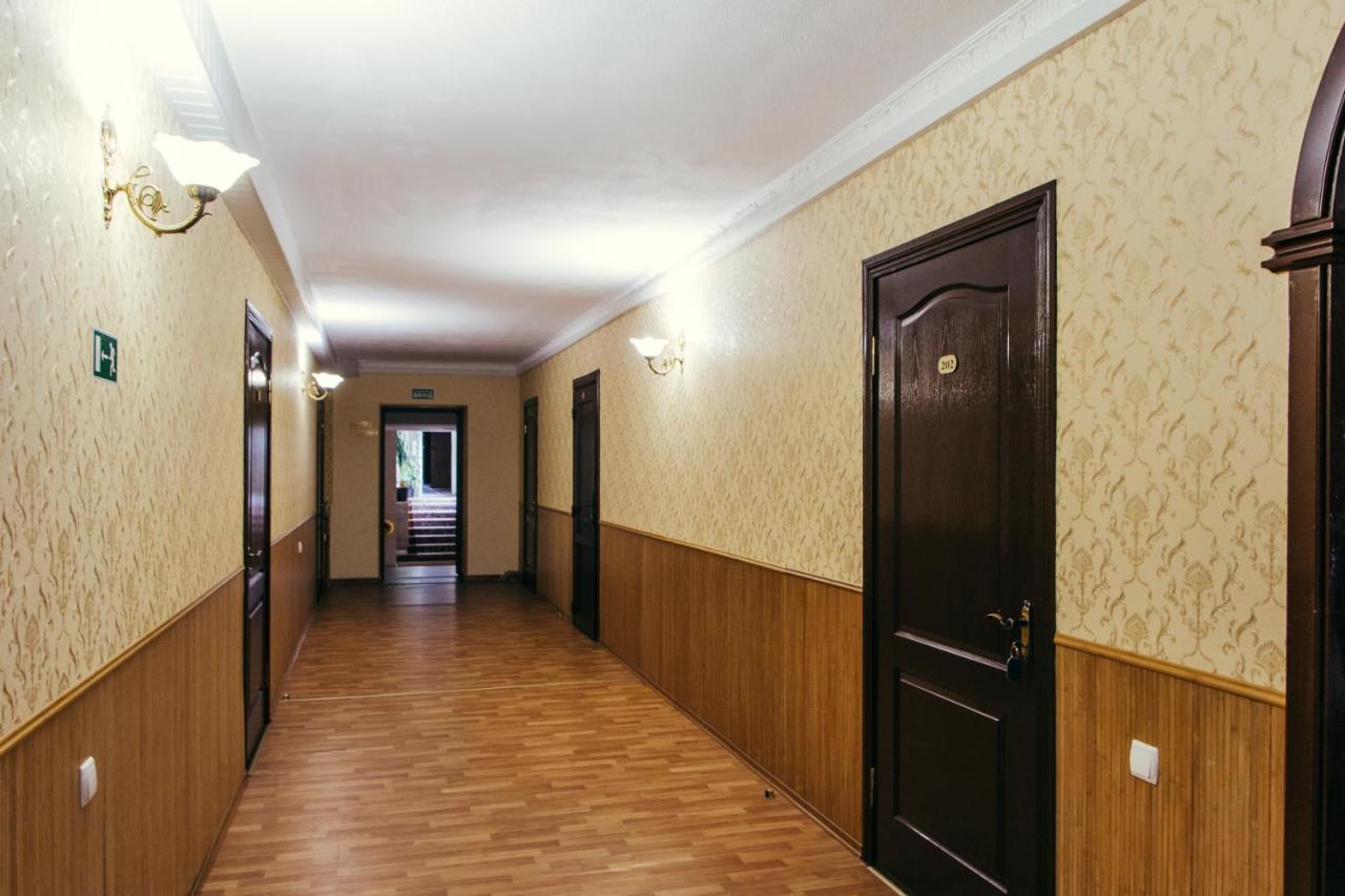 Гостинний Двір "Марія" Otel Kirovograd Dış mekan fotoğraf
