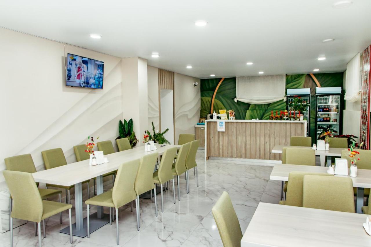 Гостинний Двір "Марія" Otel Kirovograd Dış mekan fotoğraf